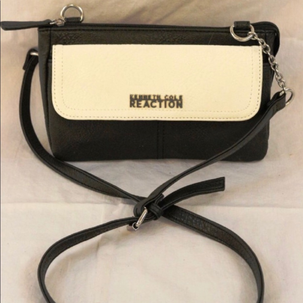Kenneth Cole Reaction Crossbody